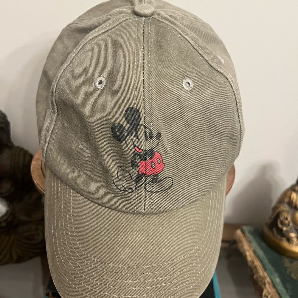 Mickey Mouse Disney Parks Khaki Adjustable Hat. 100%โcotton.โUnisexโAdult.